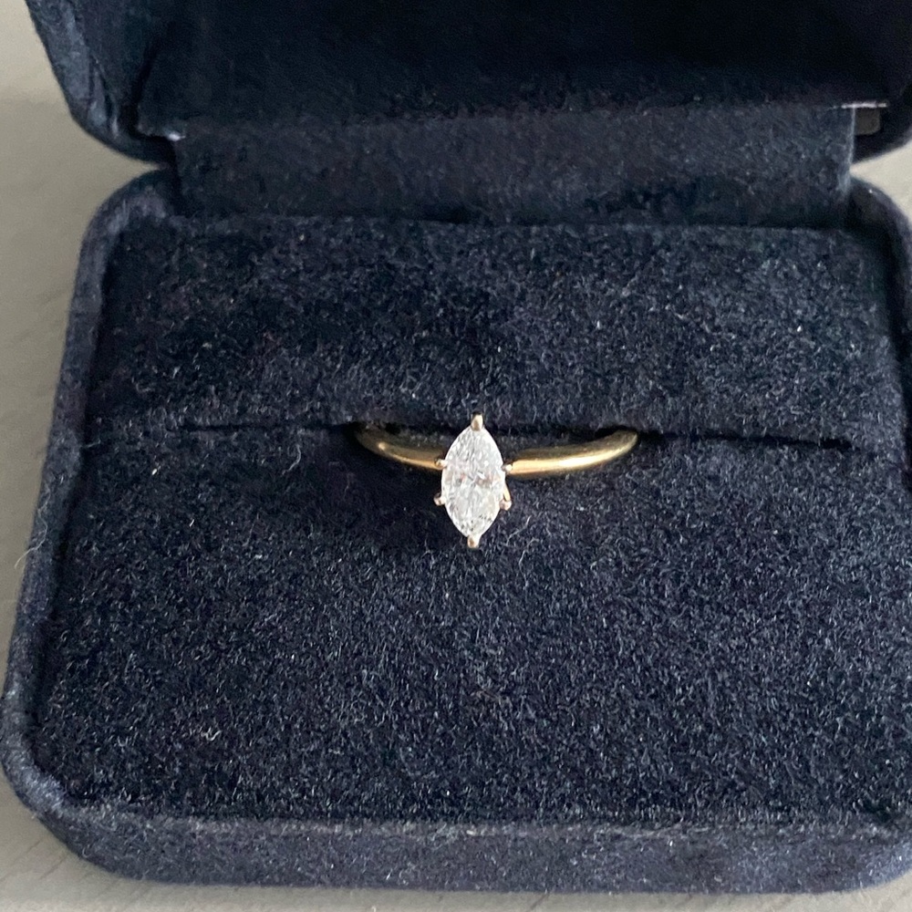 Diamond ring - Picture 3 of 4